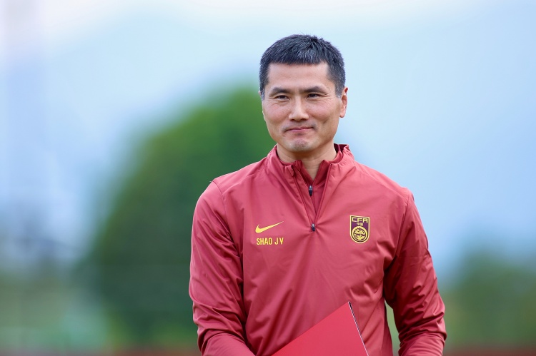 博主：国足结束海外拉练于今天下午抵达北京